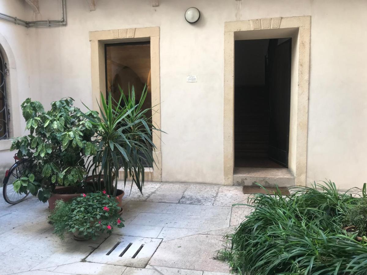 Palazzo Della Torre Room Verona Exterior foto